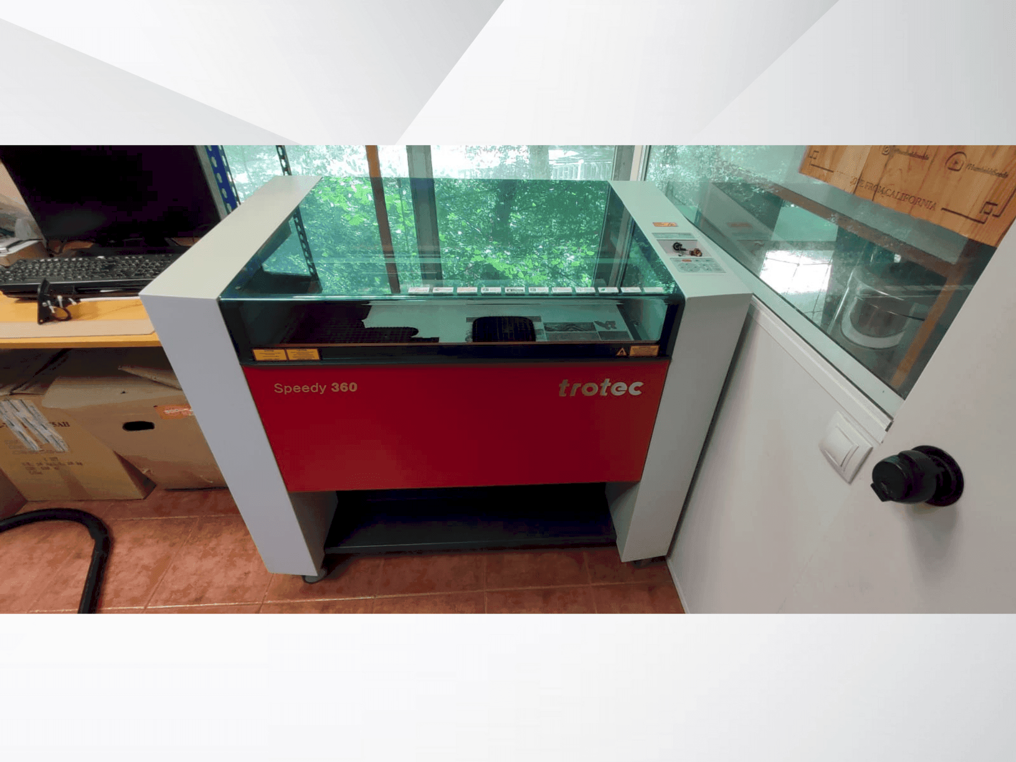 Prikaz stroja Trotec Speedy 360 sprijeda