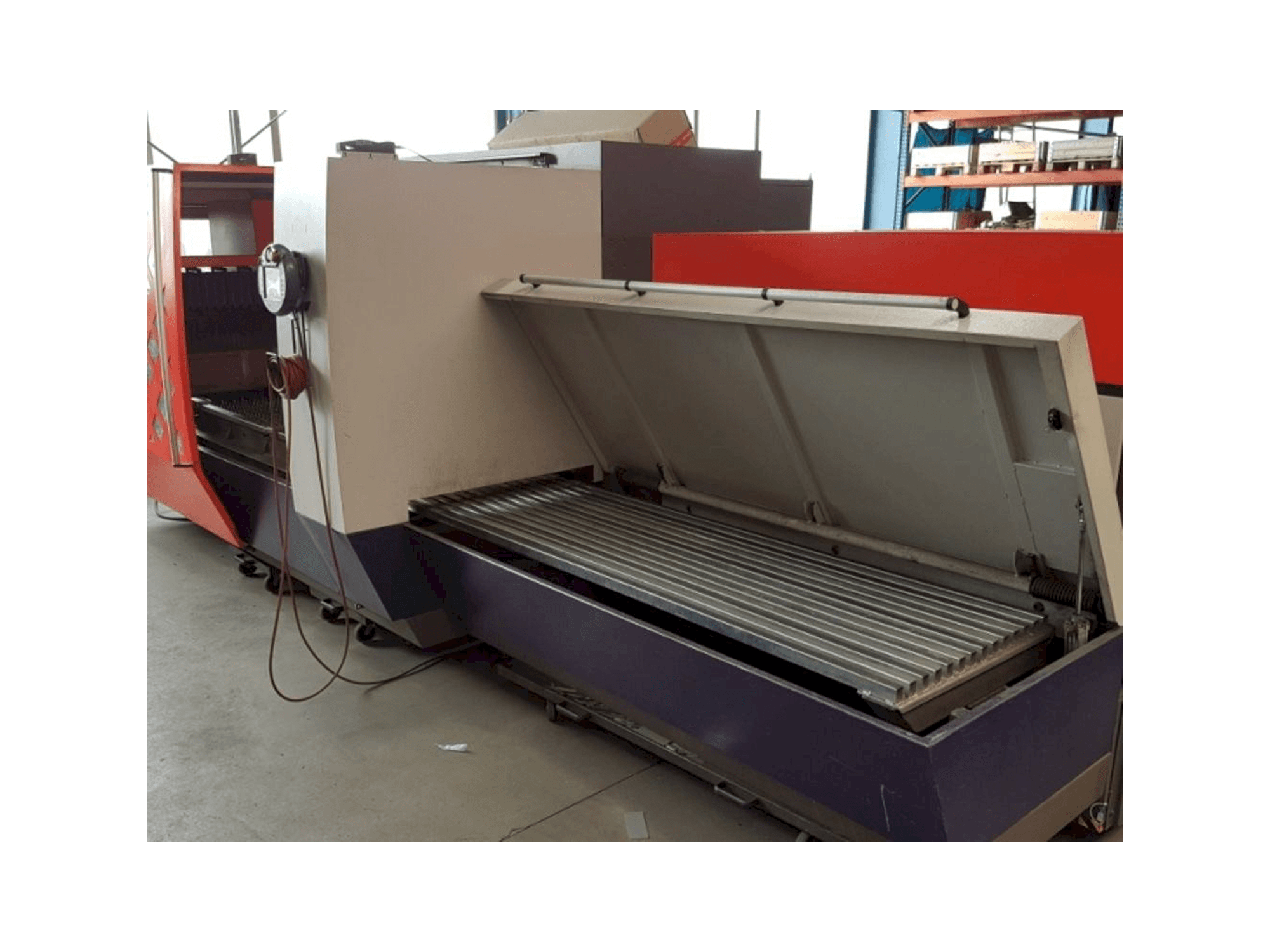 Prikaz stroja Bystronic Byvention 3015 sprijeda