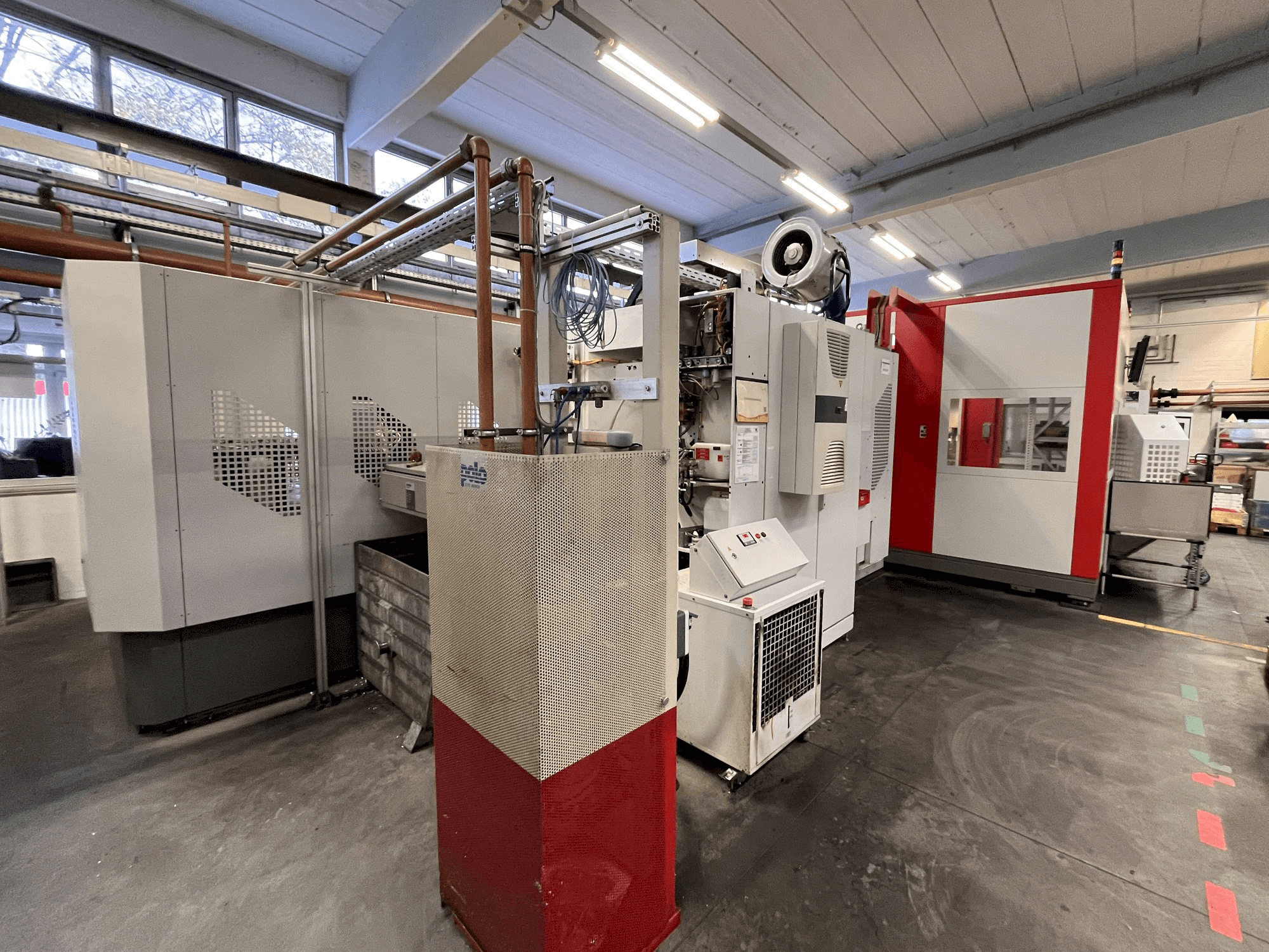 Prikaz stroja HERMLE RS1 Robot System sprijeda