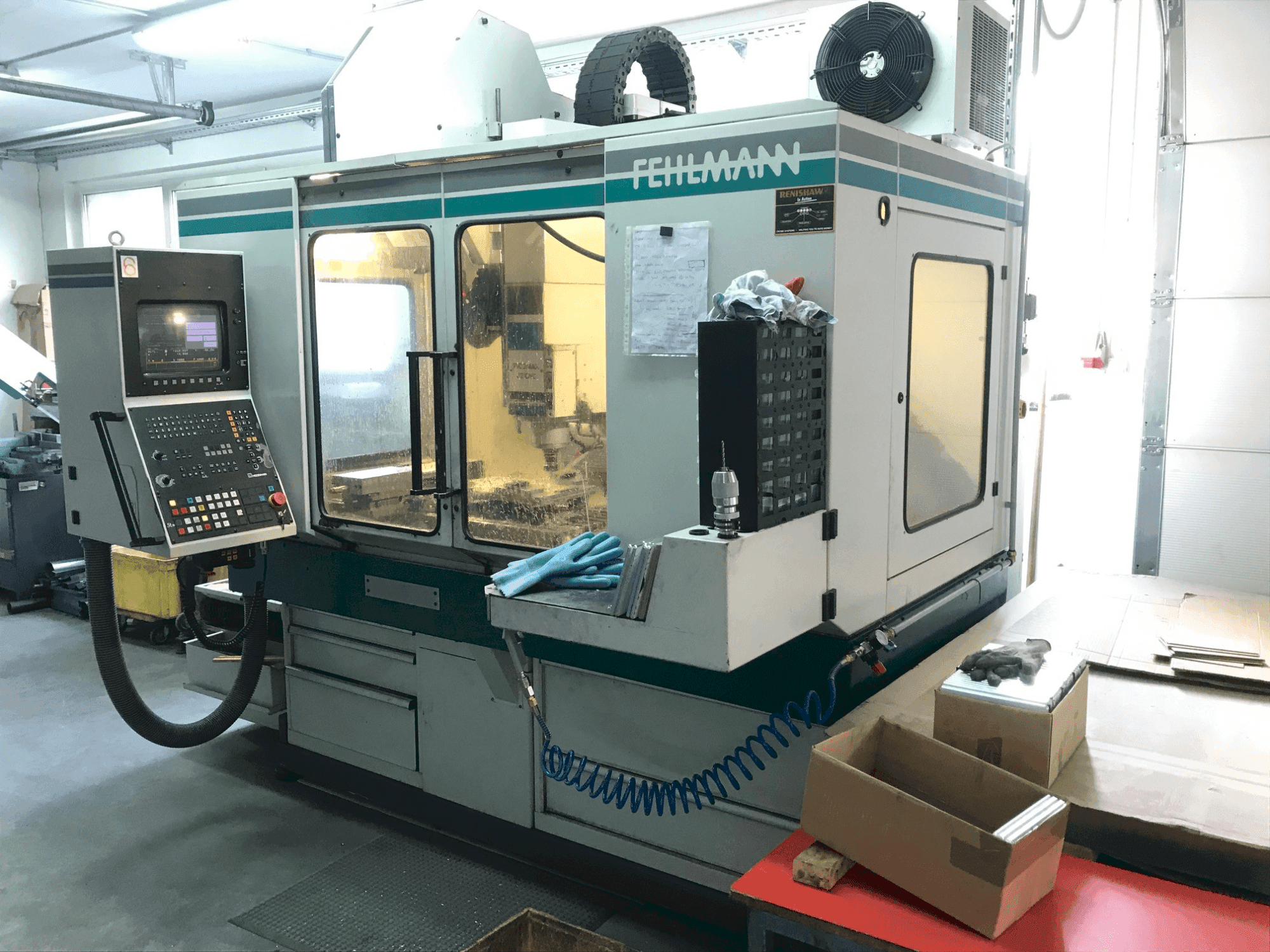 Prikaz stroja FEHLMANN Picomax 82 CNC sprijeda