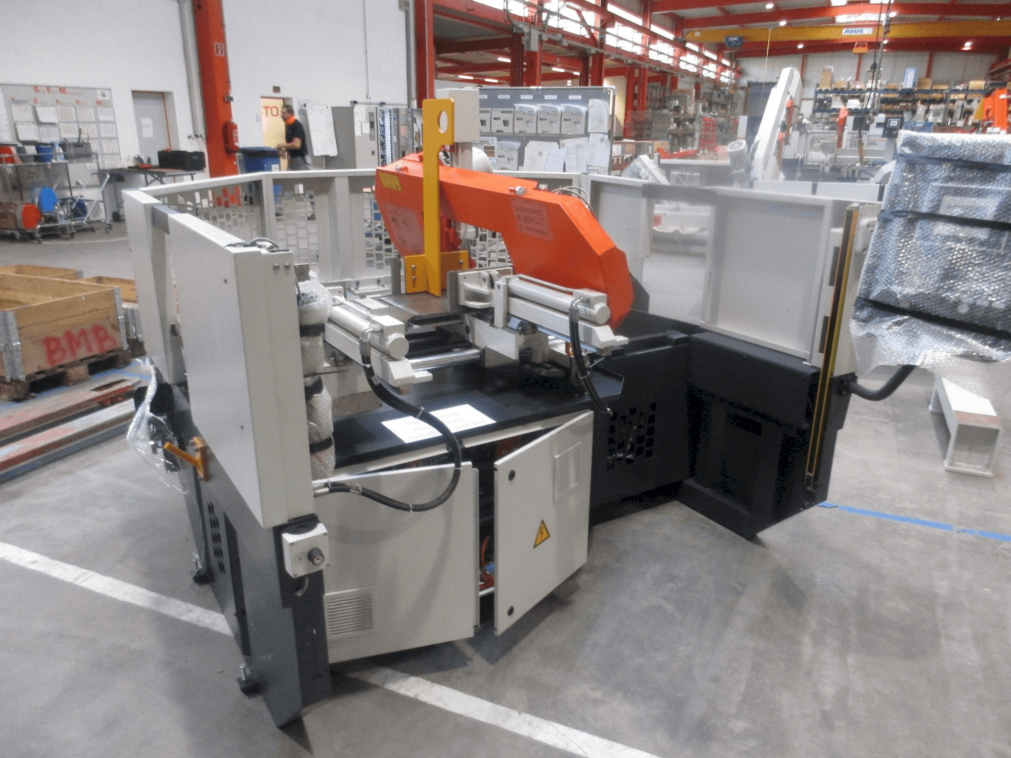 Prikaz stroja KASTO micut A 2.6 sprijeda