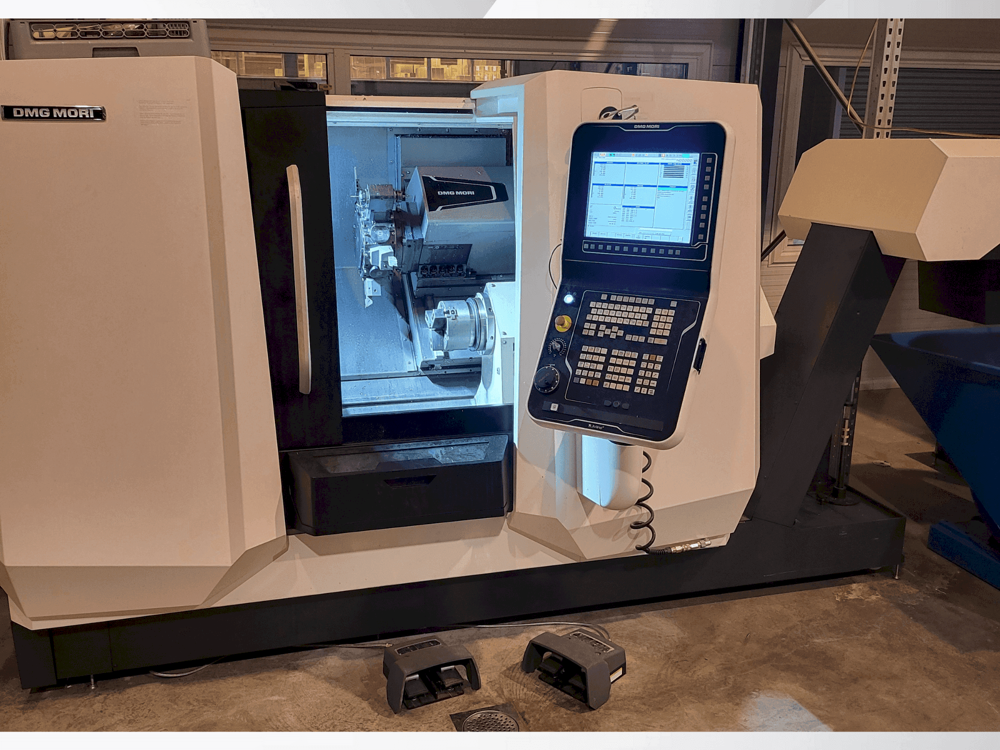 Prikaz stroja DMG MORI CLX350 V6 sprijeda