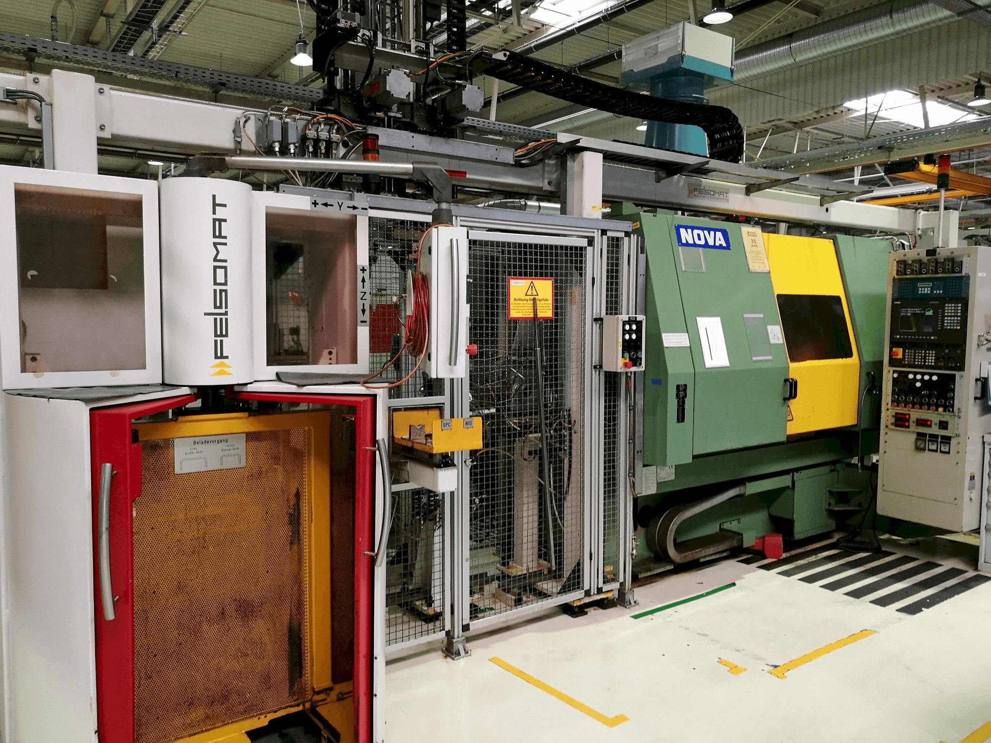 Prikaz stroja NOVA M12-T4N sprijeda