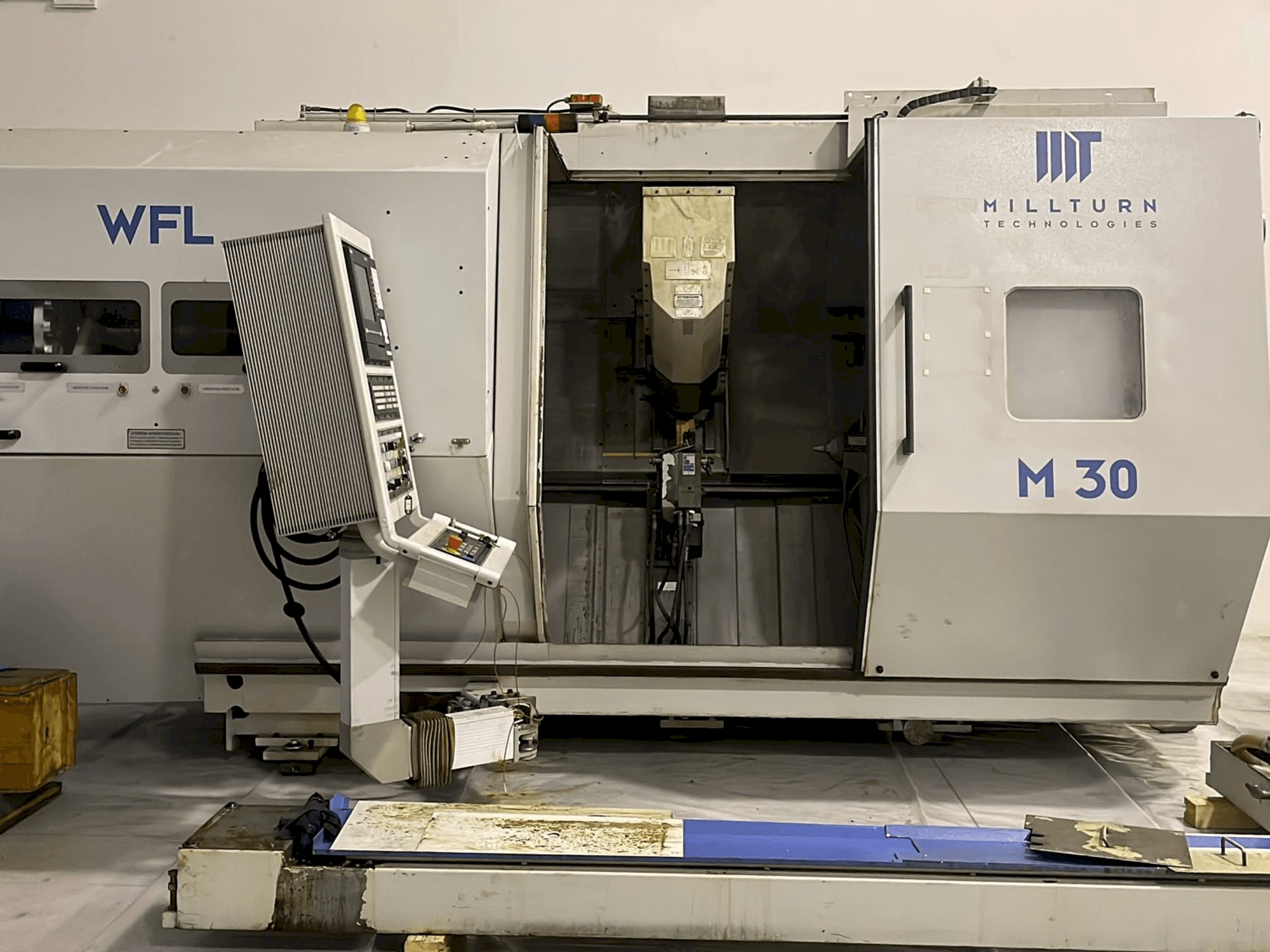 Prikaz stroja WFL Millturn M30 sprijeda
