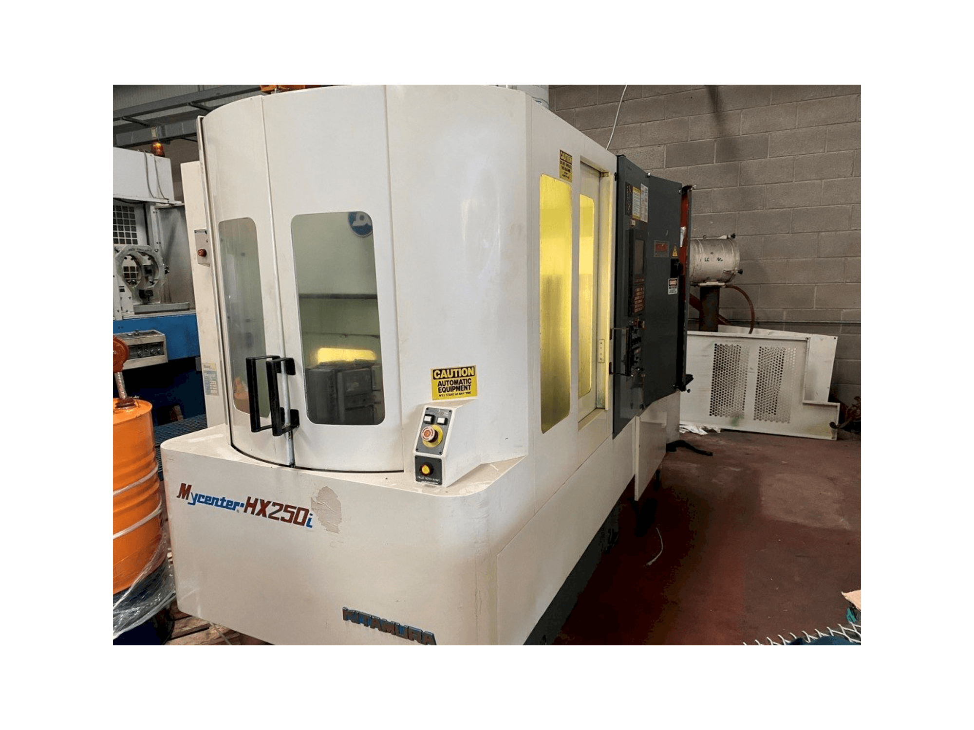 Prikaz stroja Kitamura Mycenter HX250i sprijeda