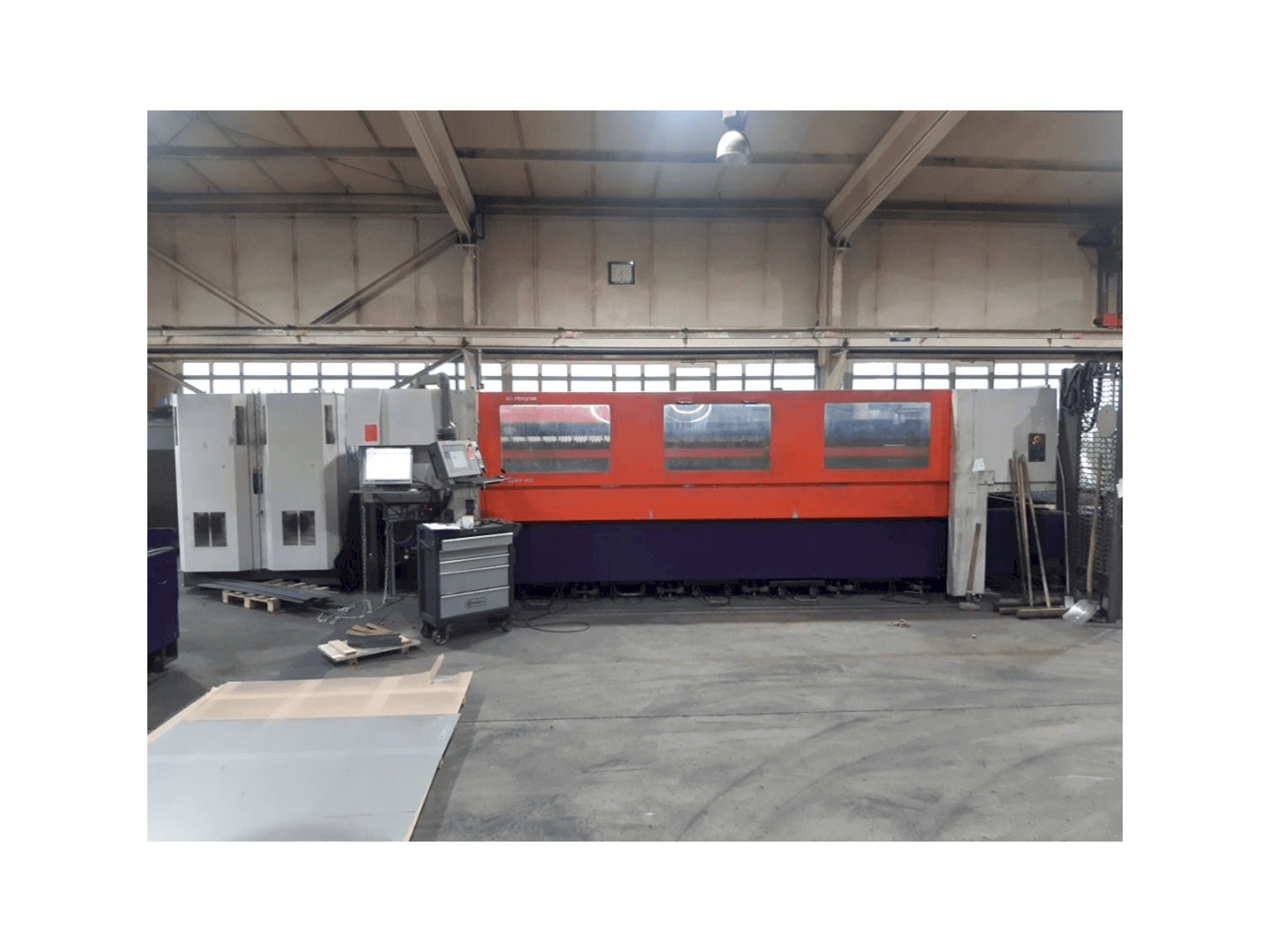 Prikaz stroja Bystronic Bystar 4020 sprijeda