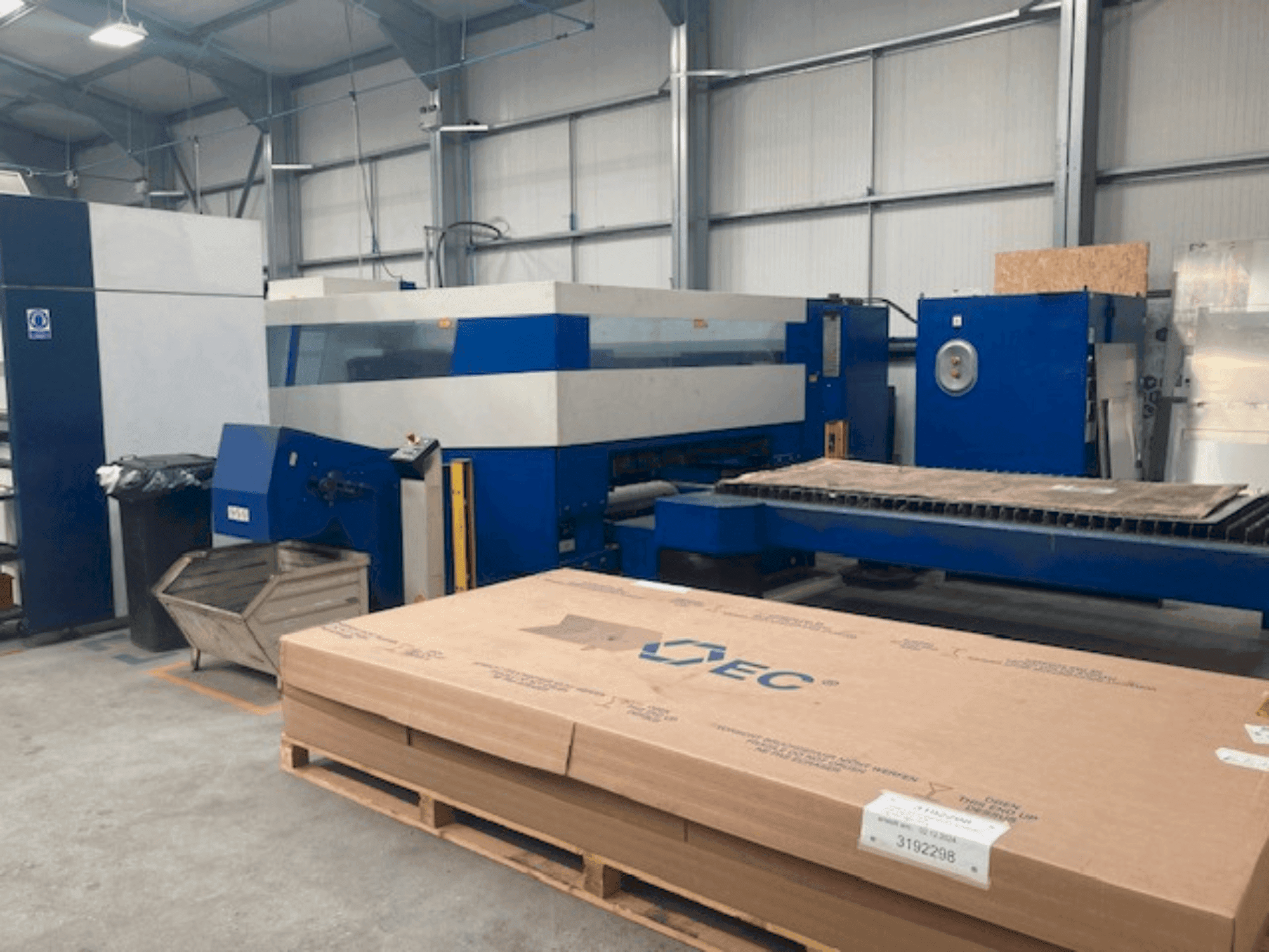 Prikaz stroja TRUMPF Trulaser 5030 sprijeda