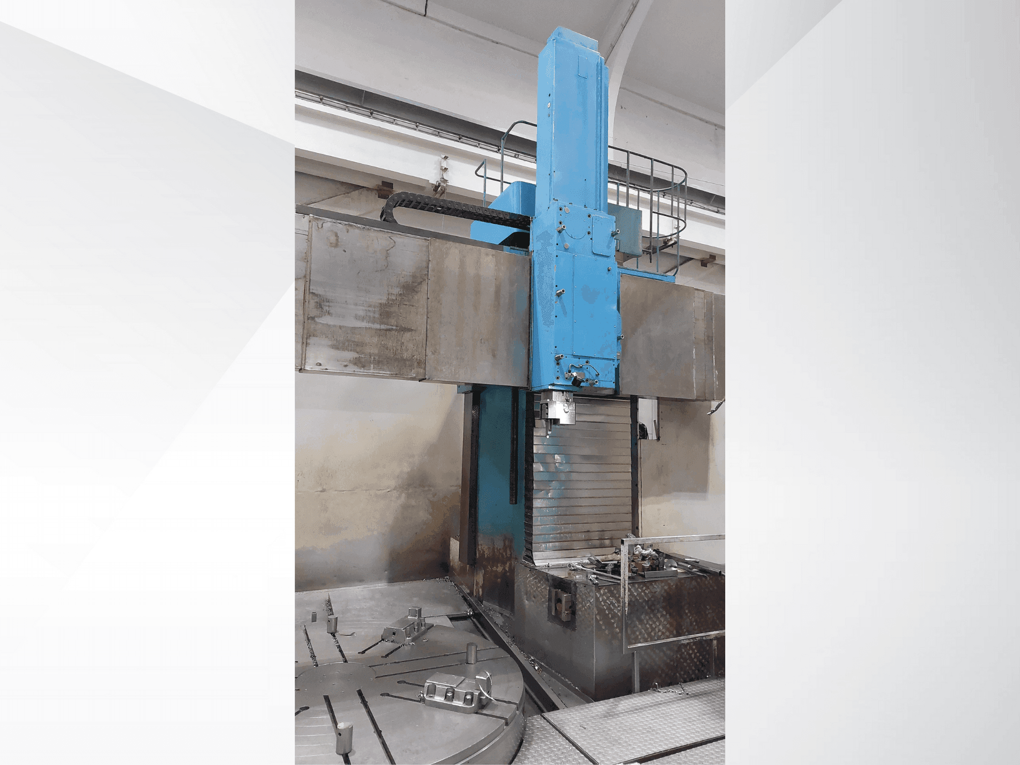 Prikaz stroja CKD SKJ 25/50 CNC sprijeda