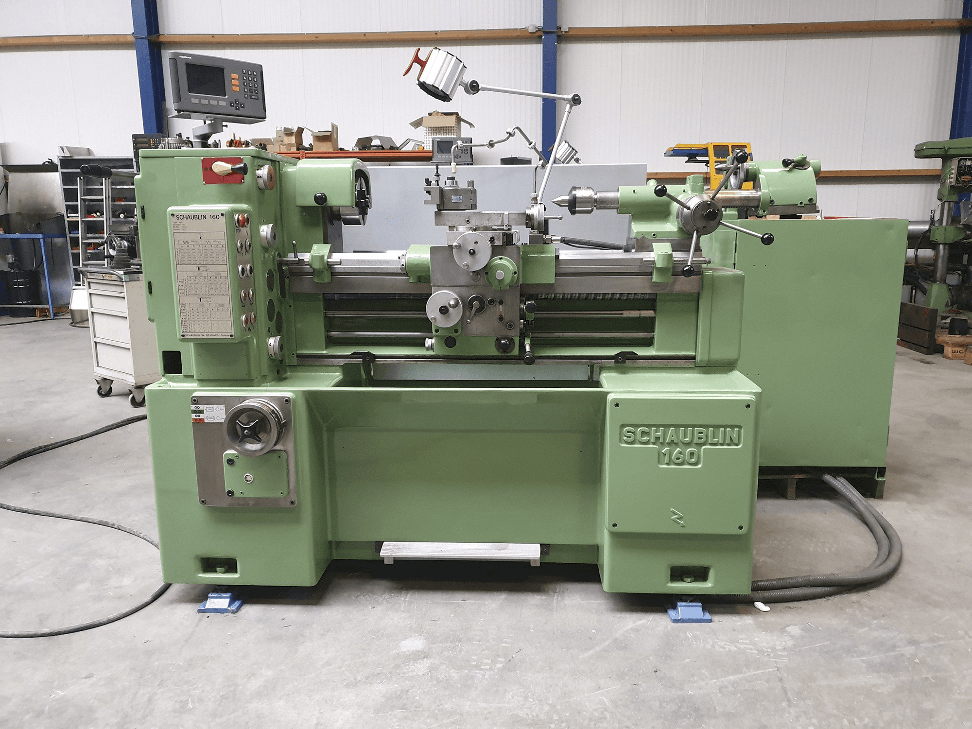 Prikaz stroja SCHAUBLIN 160 sprijeda