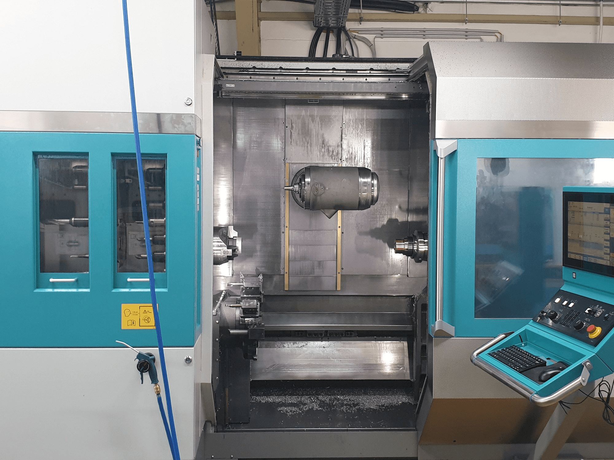 Prikaz stroja Index G220 sprijeda