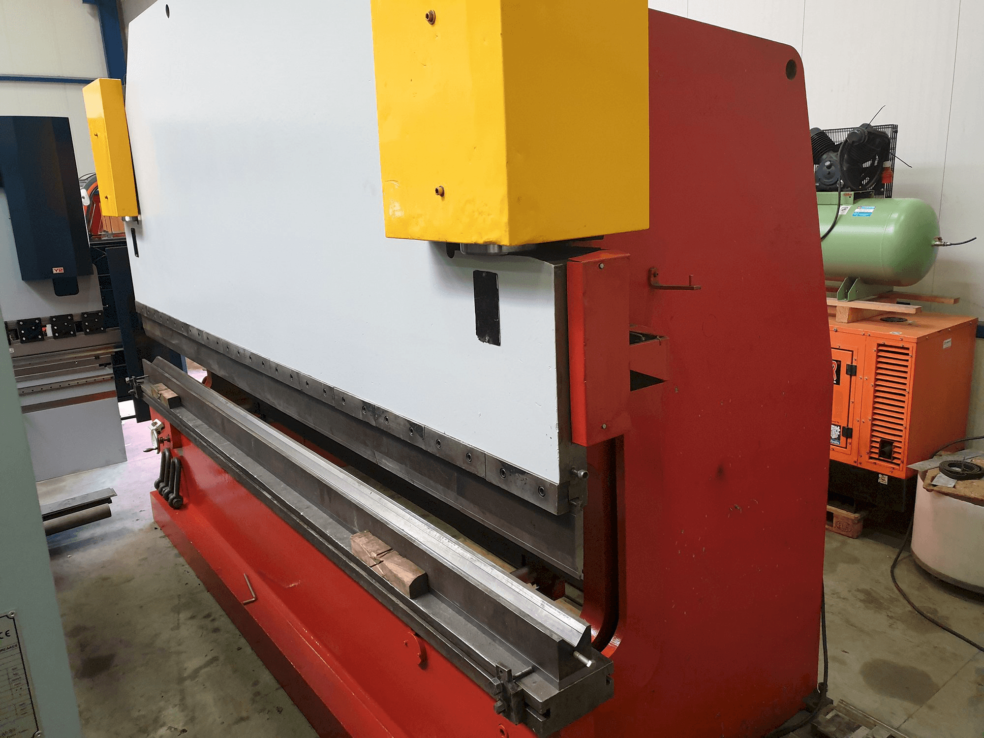 Prikaz stroja Darley EHP 200 43/37 zdesna